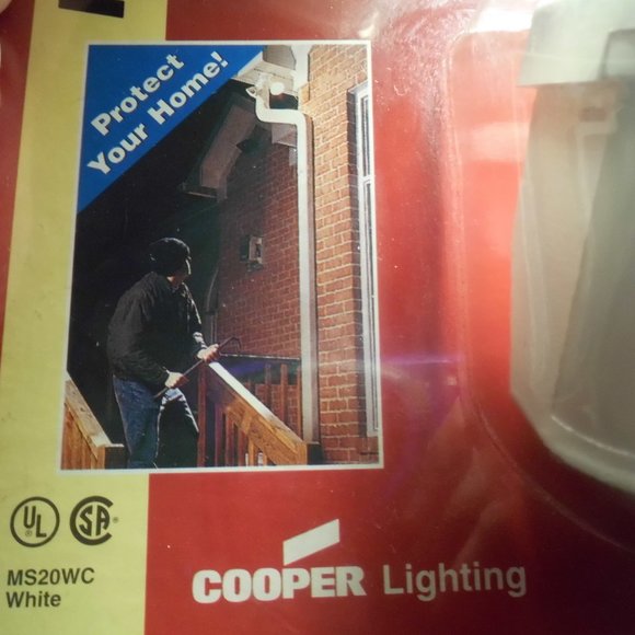 Regent Motion Activated Security Light, 110 Degree Detection Field New Sealed - Picture 8 of 9